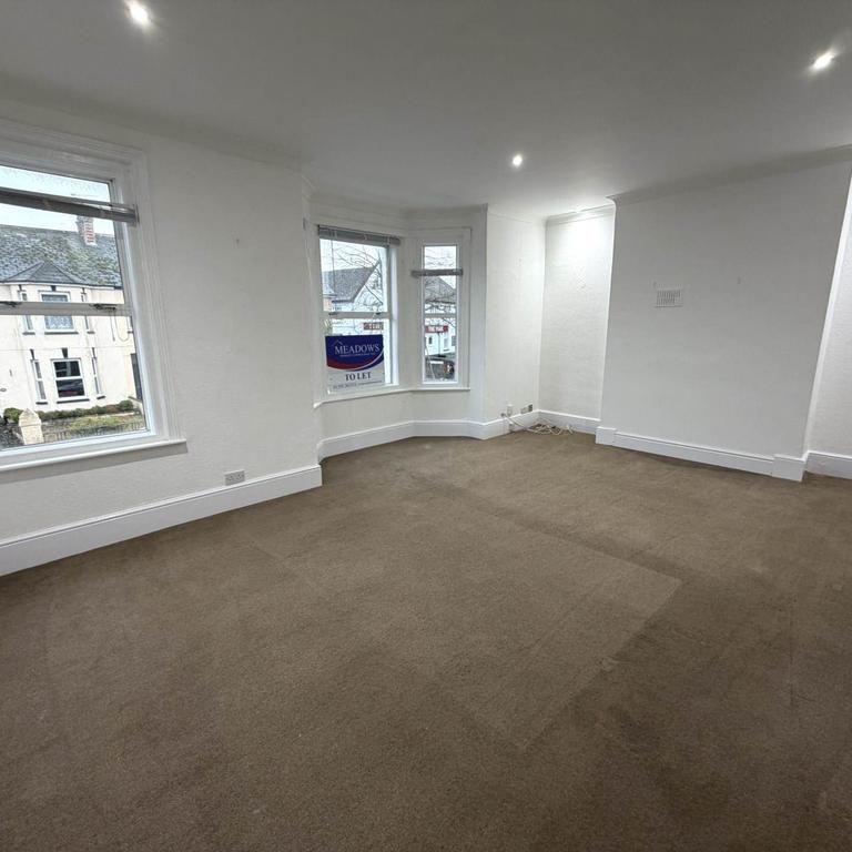 3 bedroom flat to rent - Photo 1