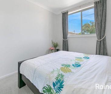 Two Bedroom House With Parking And Access Along Craig Avenue - Photo 2