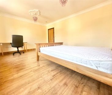 Talbot Road, Isleworth, TW7 7HH - Photo 2