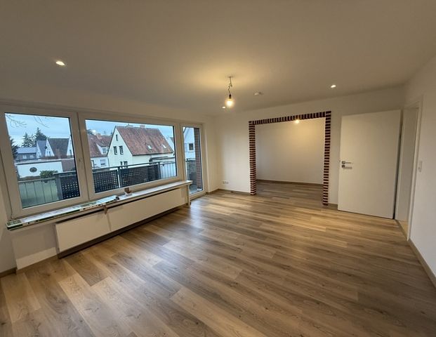 Moderne 3,5-Zimmer-Wohnung in zentraler Lage mit EBK! - Foto 1