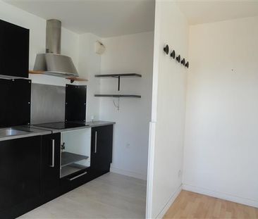 Location Appartement 2 pièces 40m² PONTAULT COMBAULT 77340 - Photo 2