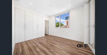 #2 BED with 2 Air Conditioning APARTMENT #1 MINUTE WALK TO CONVENIENCE - Photo 2