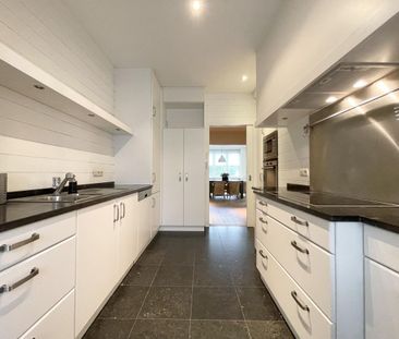 Appartement te huur in Sint-Pieters-Woluwe voor € 1.700 met 1 slaapkamer - foto 3