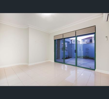 10 Hopetoun Street, South Perth, WA 6151 - Photo 3