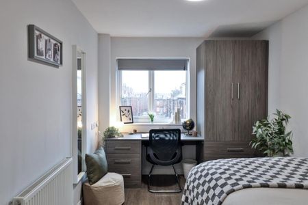 5 bedroom flat to rent - Photo 3