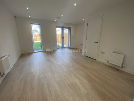 Price £1,500 pcm - Available Now - Unfurnished - Photo 5