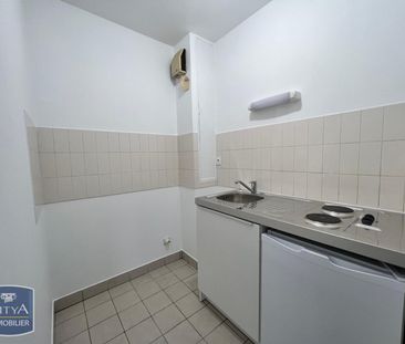 Location Appartement 1 pièce 32m² LAVAL 53000 - Photo 2