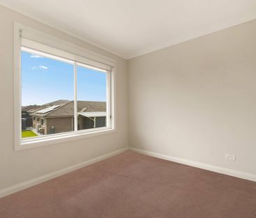 Lovely 2 Bedroom Home - Photo 4
