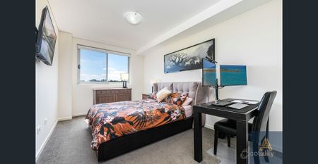 Modern 3-Bedroom Apartment in the Heart of Schofields - Photo 4