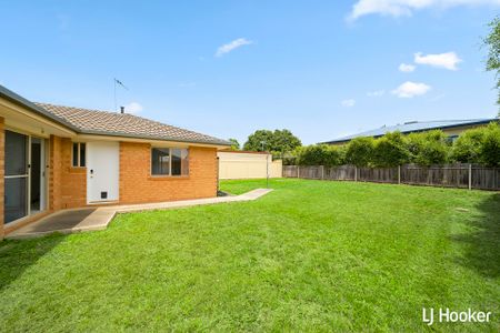 55 Lance Hill Avenue, Dunlop ACT, Belconnen - Photo 5