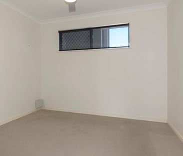 Modern 2 Bedroom Unit on City Fringe - Photo 5
