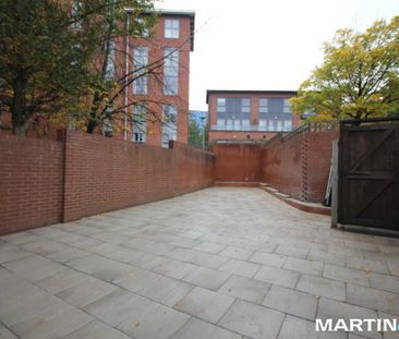 4 bedroom townhouse to rent - Photo 5