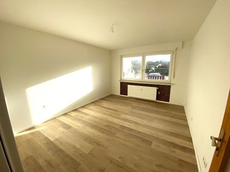 Charmante 2-Zimmer- Erdgeschosswohnung mit Wintergarten! - Photo 2