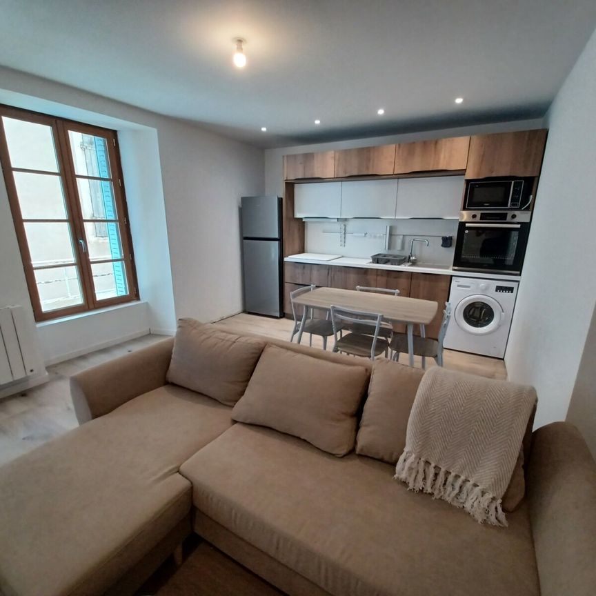 Location Appartement 2 pièces 80m² CAHORS 46000 - Photo 1