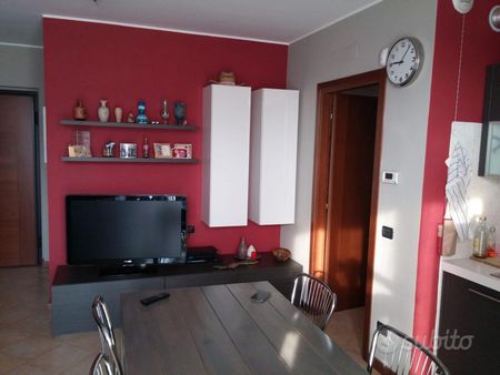 Settala bilocale balcone, cantina e garage 780eu - Photo 2