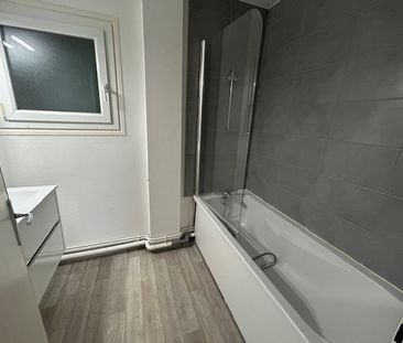 Location Maison 5 pièces 94m² GRAND FORT PHILIPPE 59153 - Photo 6