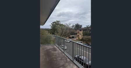 Close to everything - Photo 4