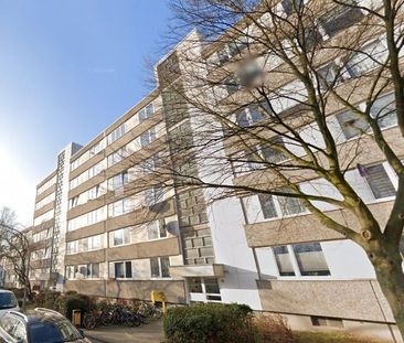 Reinkommen und Wohlfühlen: günstige 3-Zimmer-Wohnung (WBS erforderl... - Foto 1