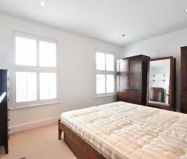 New Road, WEYBRIDGE, KT13 - Photo 2