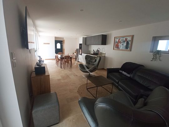 Location Maison 4 pièces 98m² - Photo 1