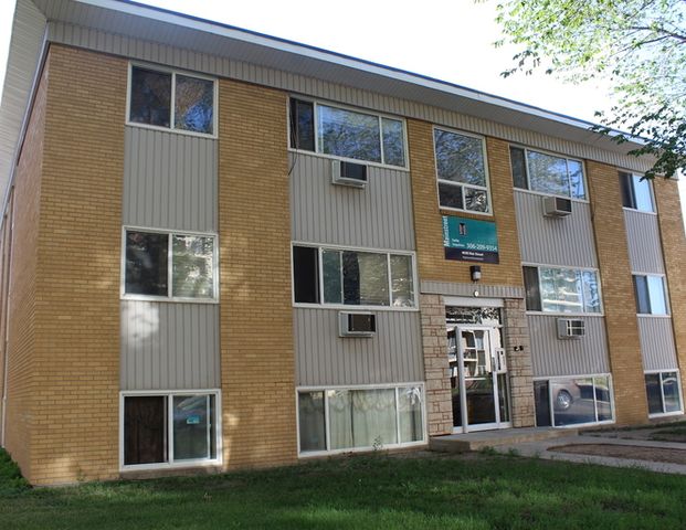 Rae 4030 | 4030 Rae Street, Regina - Photo 1