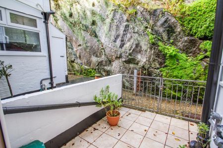 3 bedroom terraced house to rent - Photo 3