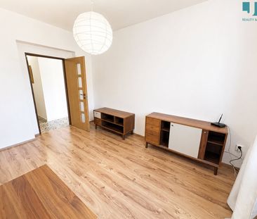Pronájem bytu 2+1 48 m², Kmochova, Třebíč - Photo 1
