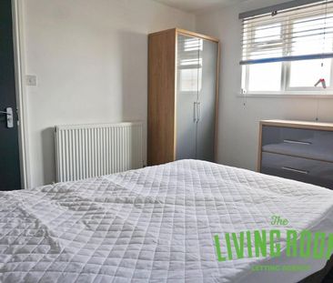 6 bedroom house to rent - Photo 3