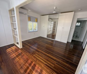 Space, Separation & a Flexible Family Layout - Photo 2