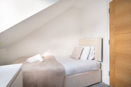 2 Bed Flat, Rhema Court, RG1 - Photo 5