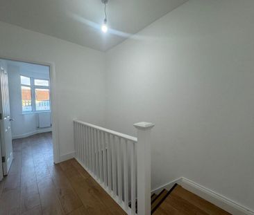 4 bedroom terraced house to rent - Photo 3