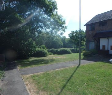 1 bedroom end of terrace house to rent - Photo 5