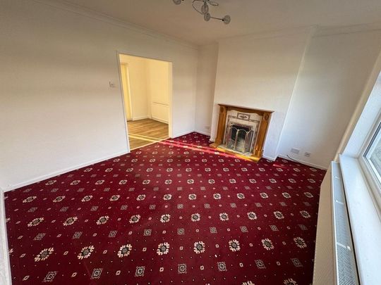 Kensington Drive, Bury - Photo 1