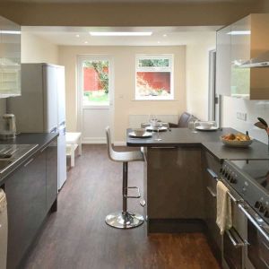 Downs Park Room 5 - Photo 3