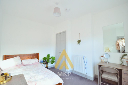 6 bedroom terraced house to rent - Photo 2