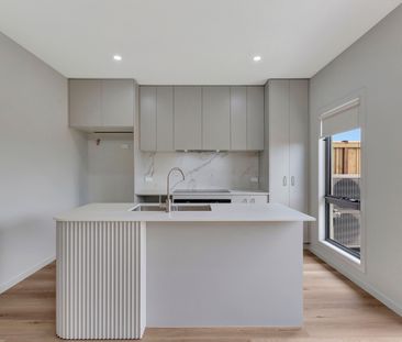 9 Fortress Street, Wyndham Vale VIC 3024 - House For Rent | Domain - Photo 6