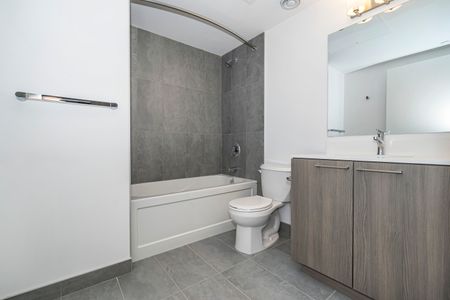 For Lease - 7439 Kingston Road Unit# 1012, Toronto, Ontario - Photo 2