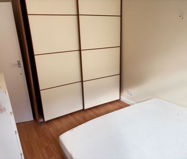 3 Bed Bungalow, Twyford Abbey Road Area, NW10 - Photo 6