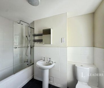 2 bedroom house to rent Fairfield Road, Burgess Hill, RH15 - Photo 4