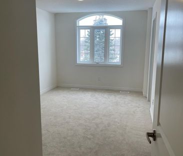 For Lease - 16 Vickers Road, Hamilton, Ontario - Photo 3