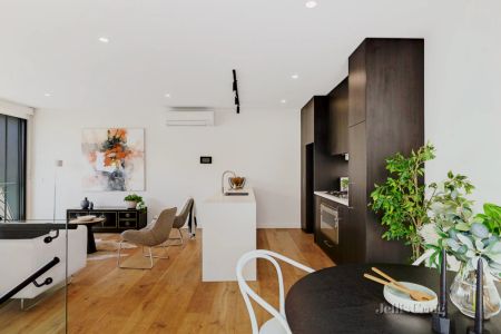 2 Bed, 2 Bath - Photo 5