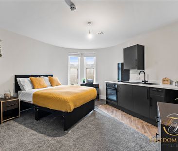 Newly Renovated Houseshare! Room 4 - Photo 2