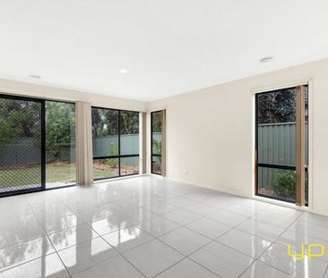 33 Masterton Place, Cranbourne East - Photo 5