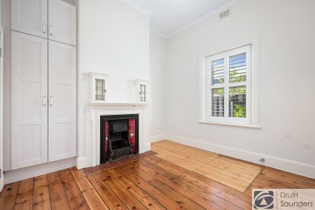 FABULOUS HERITAGE LISTED CHARACTER HOME - Photo 2