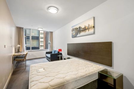 Uber Stylish Apartment Near Victoria Market and Flagstaff Garden! - Photo 5