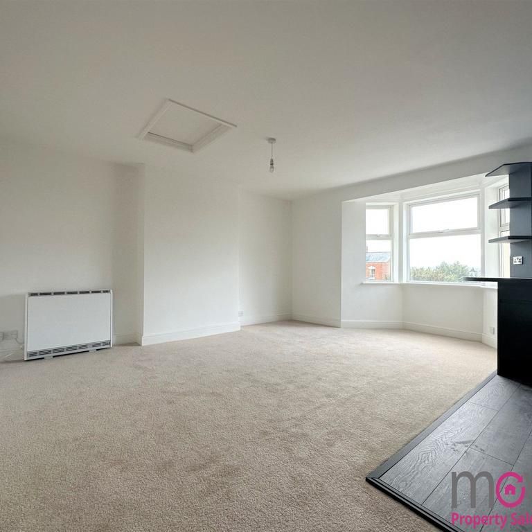 2 bedroom flat to rent - Photo 1