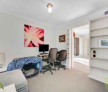 Low-Maintenance Comfort with Modern Touches - Photo 1