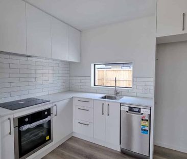 43a Wakeman Drive, Lincoln - Photo 2