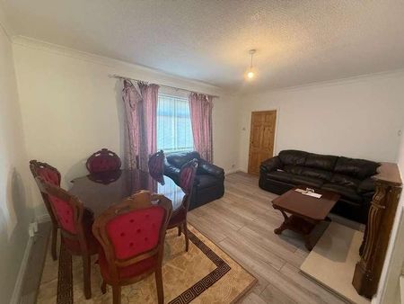 Cook Grove, Peterlee, County Durham, SR8 - Photo 3