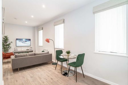 Crosby Road North - Photo 2